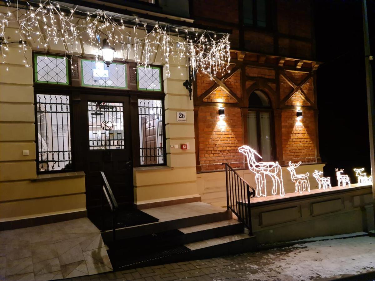 Hotel Charlotta イェドリナ・ズドルイ エクステリア 写真
