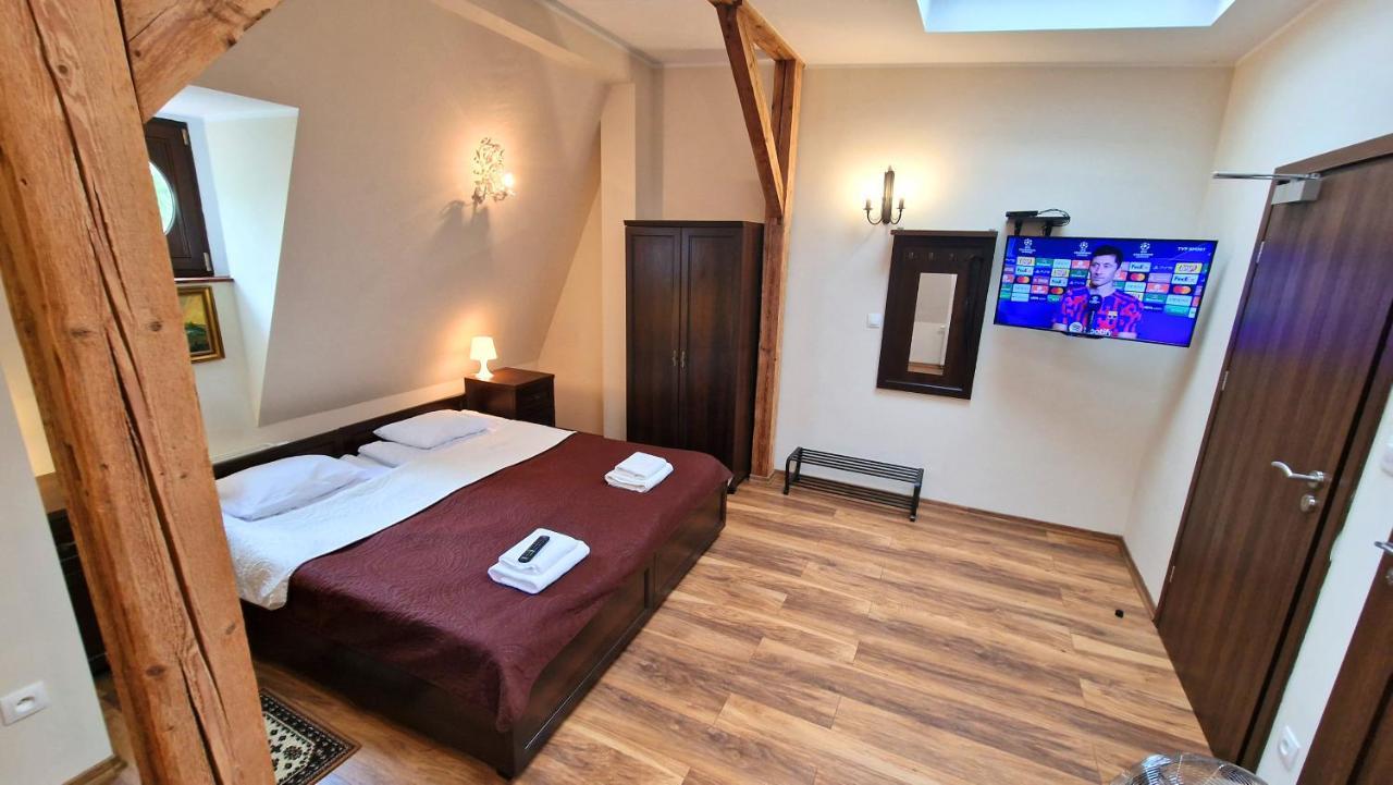 Hotel Charlotta イェドリナ・ズドルイ エクステリア 写真